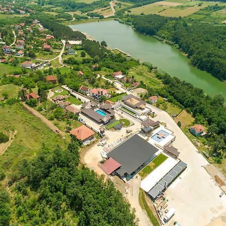 Woodland Resort Kragujevac Dış mekan fotoğraf