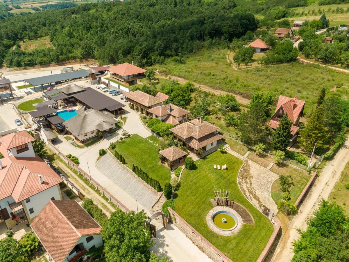 Woodland Resort Kragujevac Dış mekan fotoğraf